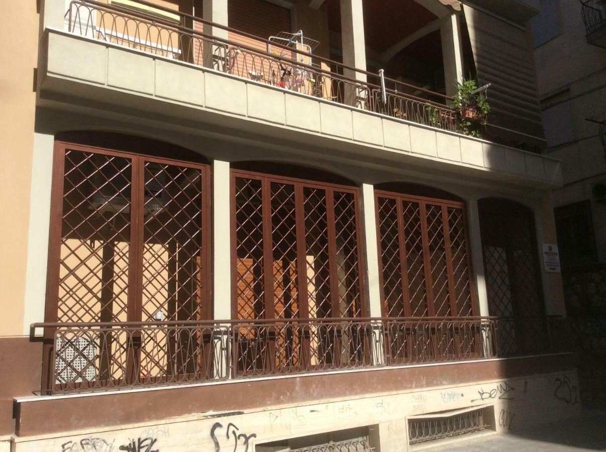 B&B Cuore Di ซาแลร์โน ภายนอก รูปภาพ